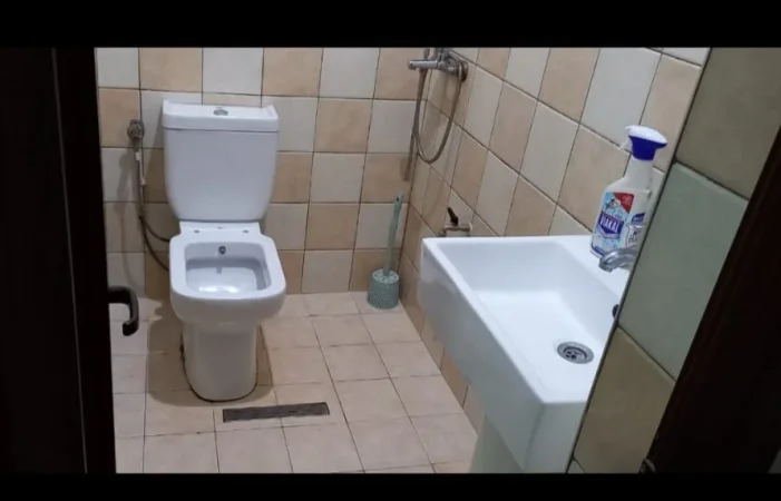 Tirane, jap me qera apartament , 40 m² 200 € (pranë Tregut Elektrik)
