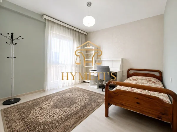 Tirane, jepet me qera apartament 3+1 Kati 4, 123 m² 850 € (Rr. Jordan Misja)