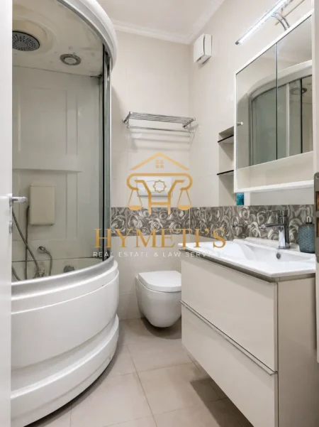 Tirane, jepet me qera apartament 3+1 Kati 4, 123 m² 850 € (Rr. Jordan Misja)