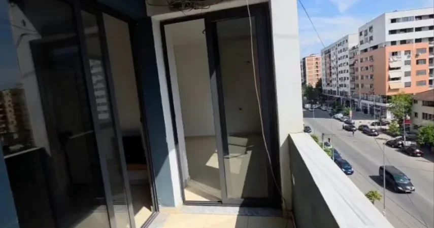 Tirane, jepet me qera apartament 2+1 Kati 2, 100 m² 350 € (Astir)