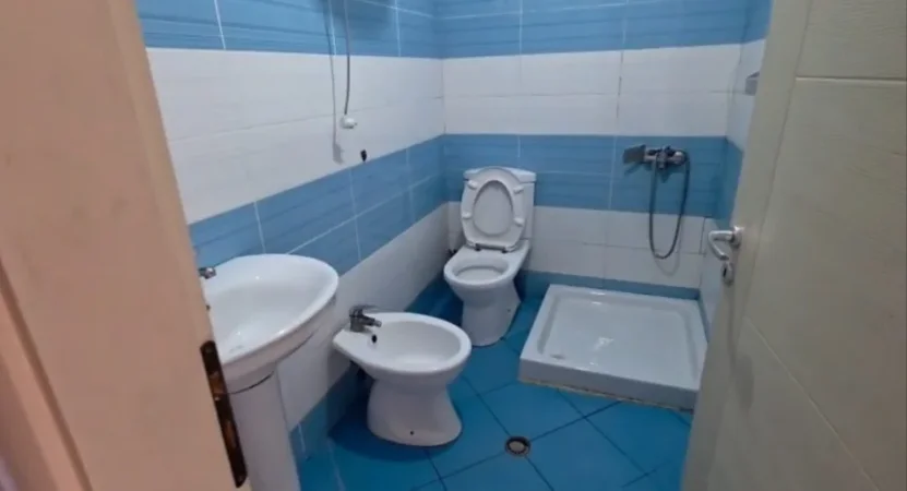 Tirane, jepet me qera apartament 2+1 Kati 2, 100 m² 350 € (Astir)