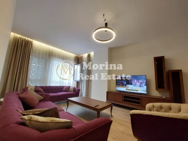 Tirane, jepet me qera apartament 2+1 Kati 4, 130 m² 900 € (Rruga 5 Maji)