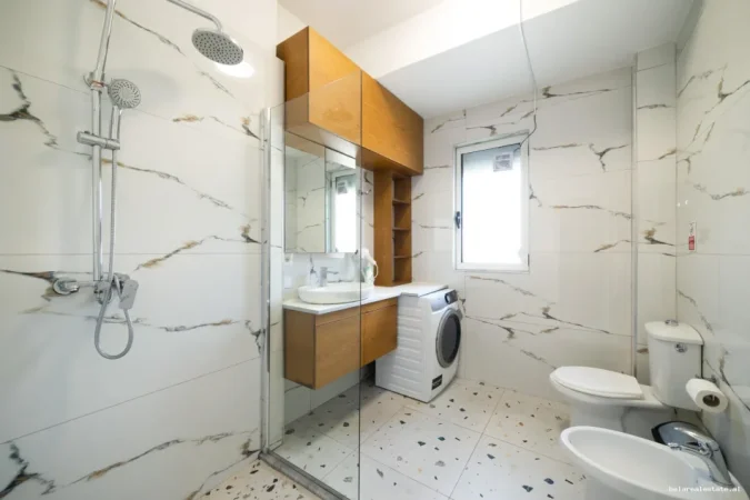 Tirane, jepet me qera apartament 2+1 Kati 3, 70 m² 223.000 € (hoxha tahsim)
