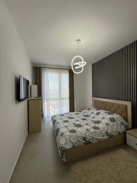 Tirane, jepet me qera apartament 1+1+Ballkon Kati 5, 65 m² 600 € (Rurga Jordan Misja)