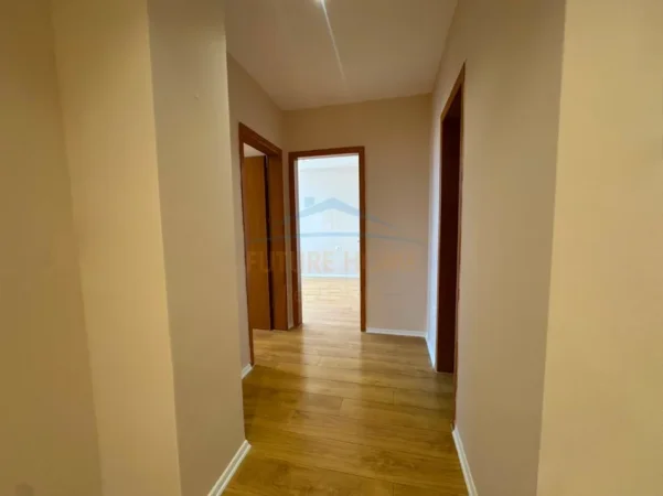 Tirane, shitet apartament 2+1, Kati 6, 97 m² 210.000 € (Ish Tregu Elektrik)