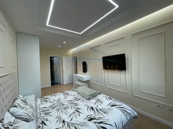 Tirane, jepet me qera apartament 2+1+2+2 Poste parkimi Kati 2, 99 m² 1.400 € (Liqeni i Thate)