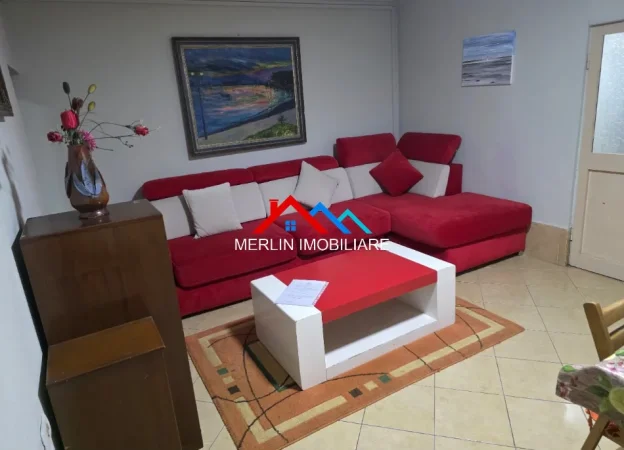 Tirane, jepet me qera apartament 1+1+Ballkon Kati 1, 70 m² 480 € (MYSLYM SHYRI)