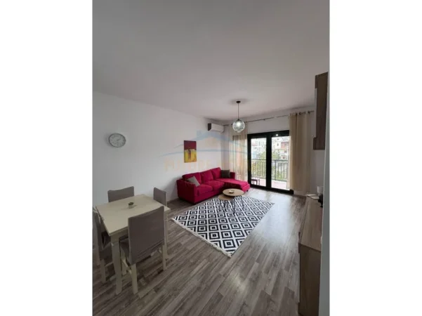 Tirane, jepet me qera apartament 1+1 Kati 2, 72 m² 450 € 