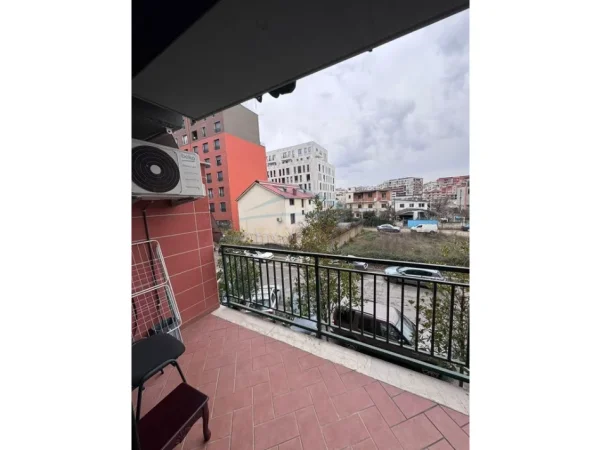 Tirane, jepet me qera apartament 1+1 Kati 2, 72 m² 450 € 