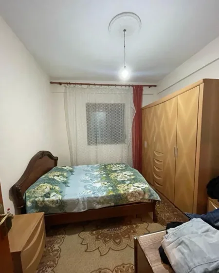 Tirane, jepet me qera apartament 1+1 Kati 1, 65 m² 400 € (Don Bosko (prane shkolles Qazim Turdiu))