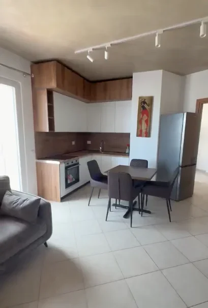 Tirane, jepet me qera apartament 1+1 Kati 9, 70 m² 800 € (ASTIR)