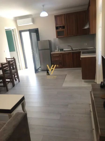 Tirane, jepet me qera apartament 1+1+Ballkon Kati 1, 70 m² 520 € (ALI DEMI)