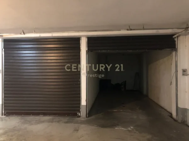 Tirane, shitet ambjent biznesi Kati -2, 42 m² 140.001 €