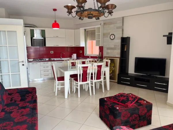 Tirane, jepet me qera apartament 2+1 Kati 7, 120 m² 500 € 