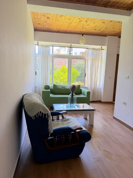 Tirane, jepet me qera shtepi 1+1+Aneks Kati 0, 70 m² 550 € (Mihal Grameno)