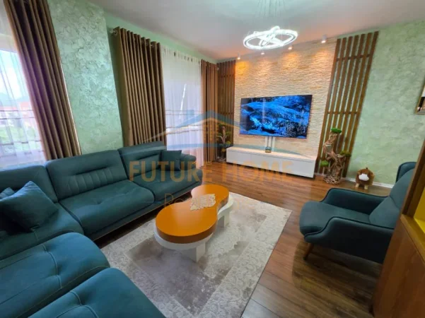 Tirane, jepet me qera apartament 2+1+Ballkon Kati 4, 97 m² 730 € (Rruga Dajtit)