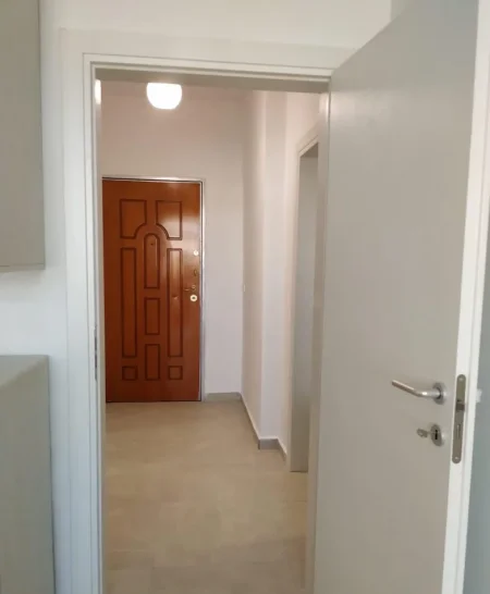 Tirane, jepet me qera apartament 2+1 Kati 6, 100 m² 650 € (Rruga e Kavajës)