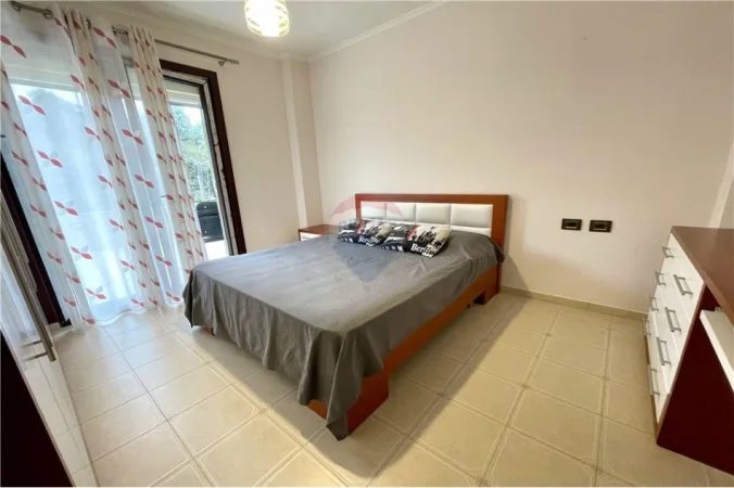 Tirane, jepet me qera apartament 1+1 Kati 2,  kopshti zologjik