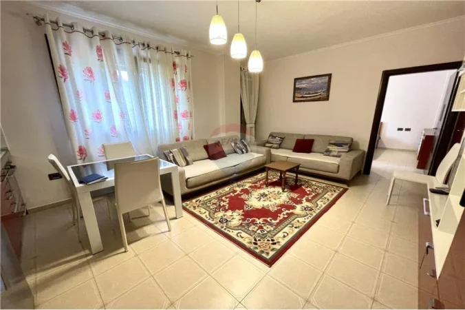 Tirane, jepet me qera apartament 1+1 Kati 2,  kopshti zologjik