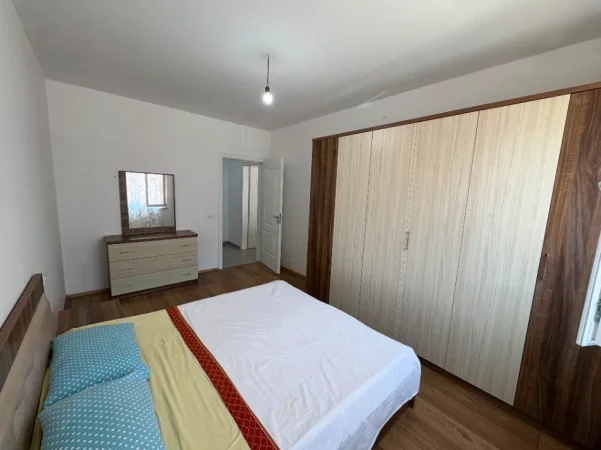 Tirane, jepet me qera apartament 1+1 Kati 2, 65 m² 400 € (Astir)