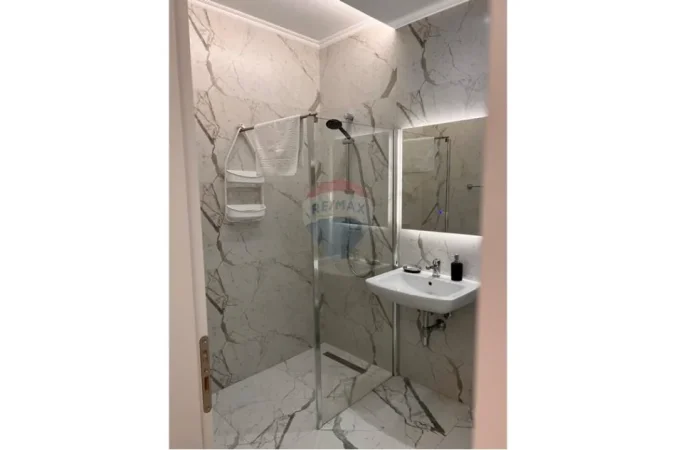 Tirane, jepet me qera apartament 1+1 Kati 4 , rruga e Elbasanit