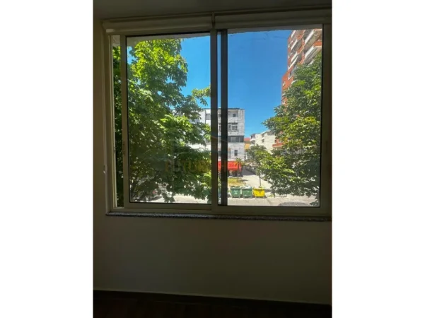 Durres, jepet me qera ambjent biznesi Kati 2, 69 m² 450 € (Muzeumi, Durres)