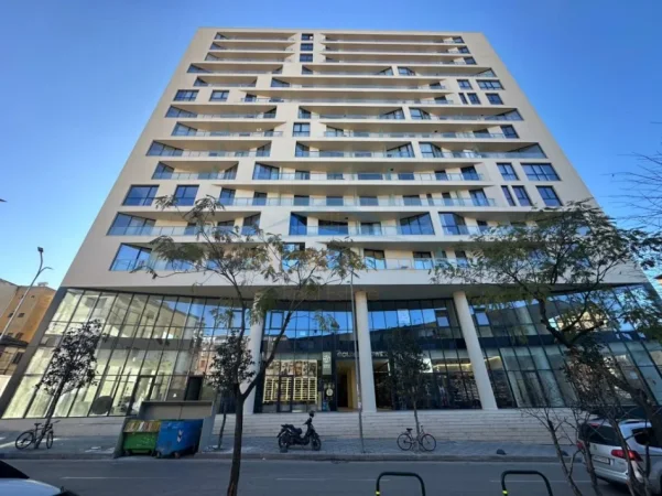 Tirane, shitet apartament 2+1 Kati 5, 118 m² 320.000 € (Mine Peza)