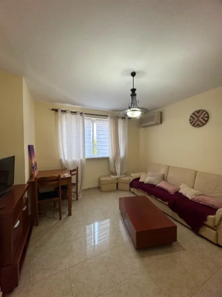 Tirane, jepet me qera apartament 1+1+Aneks Kati 2, 65 m² 500 € (Mozaiku)