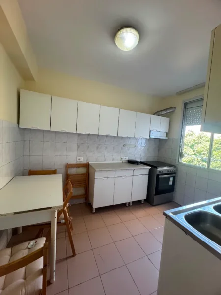Tirane, jepet me qera apartament 1+1 Kati 2, 65 m² 500 € (Mozaiku)