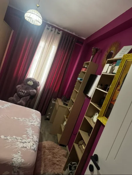 Tirane, jepet me qera apartament 1+1+Aneks+Ballkon Kati 4, 80 m² 400 € (Astir)