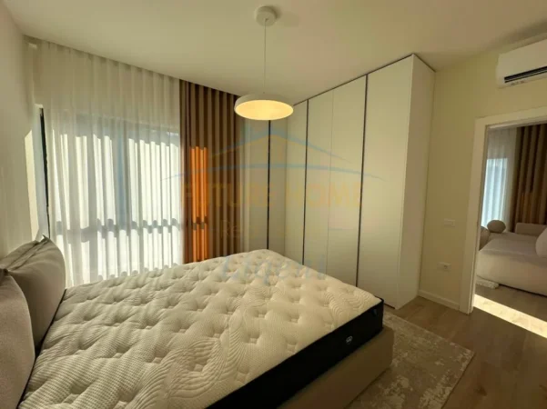 Tirane, jepet me qera apartament 1+1 Kati 4, 63 m² 950 € (Liqeni i Thate)