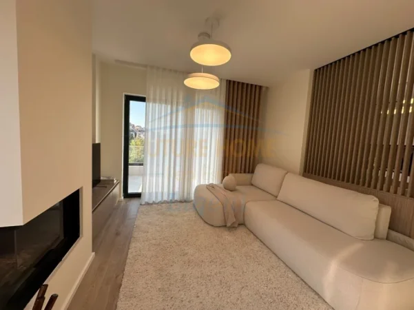 Tirane, jepet me qera apartament 1+1 Kati 4, 63 m² 950 € (Liqeni i Thate)