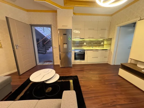 Tirane, jepet me qera apartament 2+1 Kati 0, 120 m² 750 € (Liqeni i Thatë)