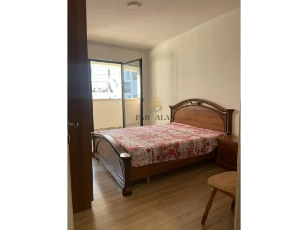 Tirane, shitet apartament 3+1+Ballkon , 149 m² 215.000 € (Rruga 5 Maji, Tirana, Albania)