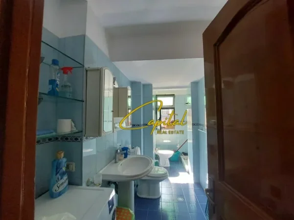 Tirane, jepet me qera apartament 1+1 Kati 3, 65 m² 500 € (RRUGA E ELBASANIT)