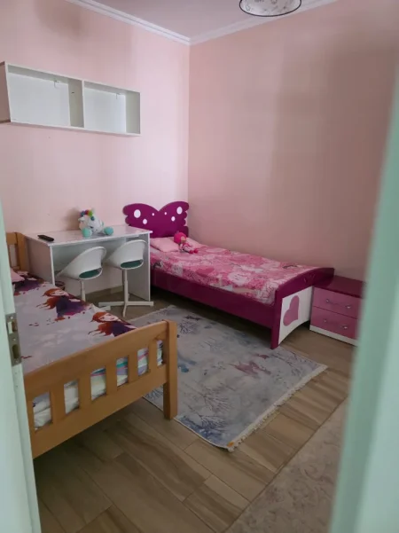 🏡 Jepet me Qira Apartament 2+1 ne Ali Dem tek Ish Tregu Elektrik, 600 mije leke
