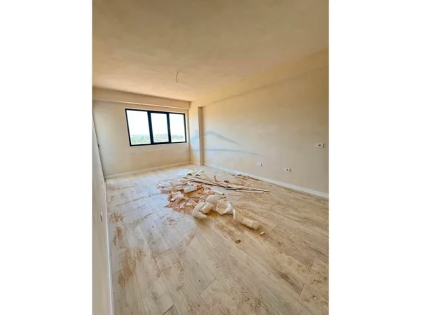 Tirane, shitet apartament 2+1 Kati 3, 95 m² 150.000 € (UNAZA E RE)