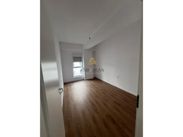 Tirane, shitet apartament 1+1 Kati 6, 61 m² 115.200 € (Ali Demi)