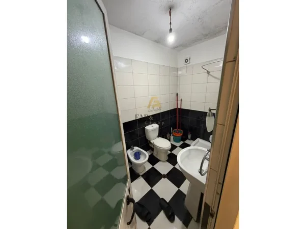 Tirane, shitet apartament 2+1 Kati 8, 107 m² 190.800 € (Astir)