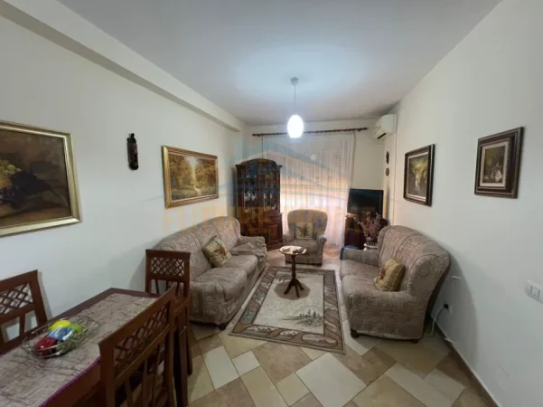Tirane, jepet me qera apartament 2+1 Kati 5, 87 m² 640 € (RRUGA PANORAMA)