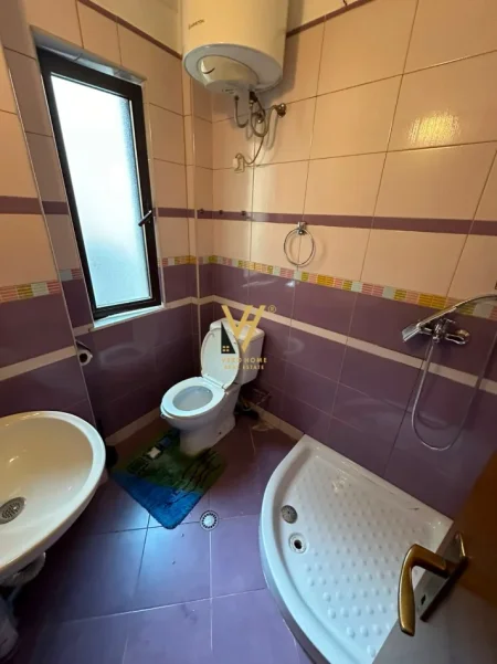 Tirane, jepet me qera ambjent biznesi Kati 2, 160 m² 2.850 € (RRUGA E KAVAJES)