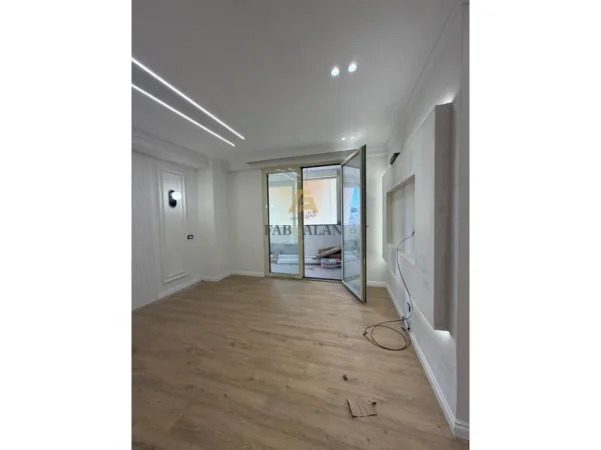 Tirane, shitet 1+1 Kati 9, 64 m² 149.316 € (Astir)