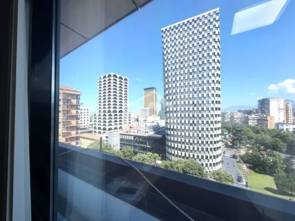 Tirane, jepet me qera zyre Kati 9, 61 m² 1.200 € (PRANË “TOPTANI SHOPPING CENTER”)