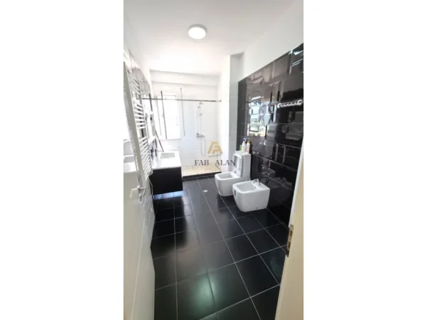 Tirane, shitet apartament 2+1 , 96 m² 262.700 € (Liqeni Artificial i Tiranes)