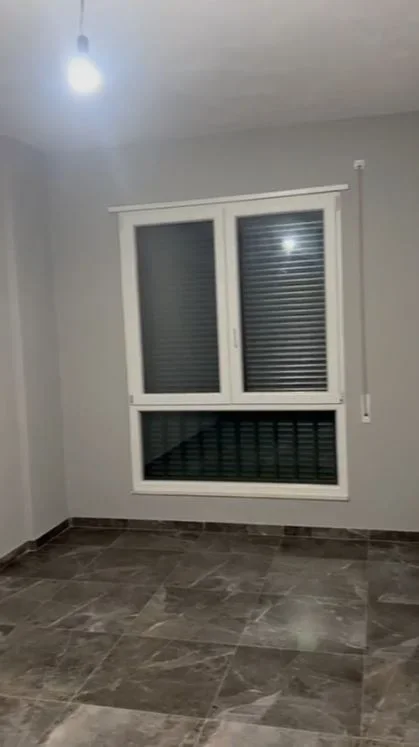🏠 Jepet me Qera Apartament 1+1 tek  Rruga 5 Maji,  400 MIJE  LEKE