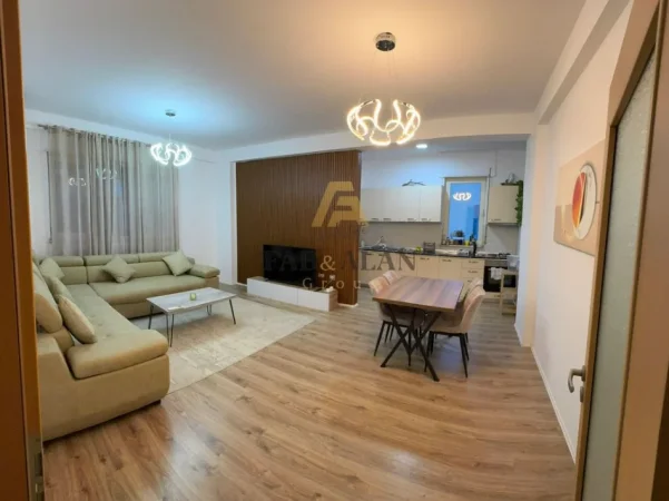 shitet apartament , 88 m² (Liqeni i Thate)