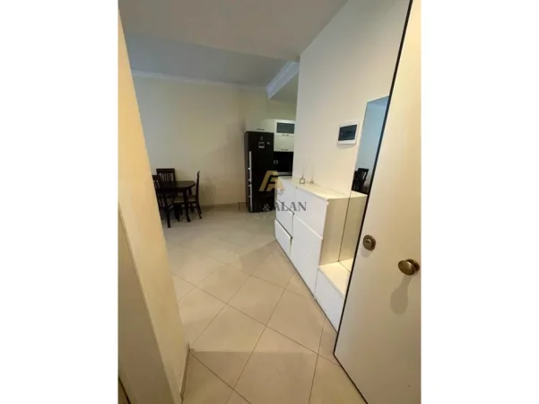 Tirane, jepet me qera 1+1+Ballkon , 76 m² 450 € (Astir)