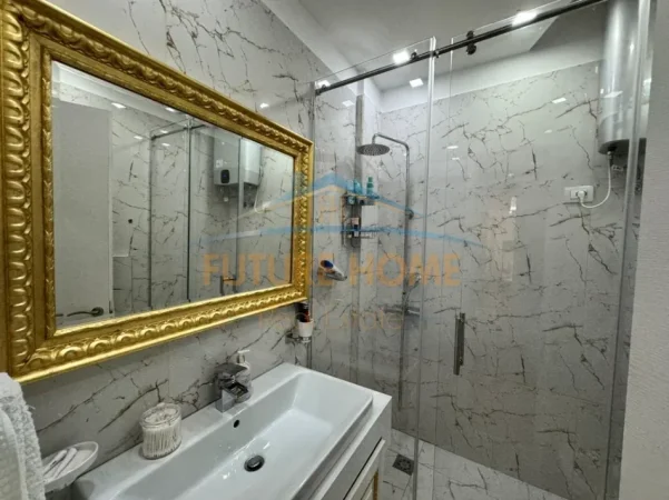 Tirane, jepet me qera apartament 2+1+2+PARKIM, Kati 3, 120 m² 1.500 € (LIQENI I THATE , KOMPLEKSI FZ)