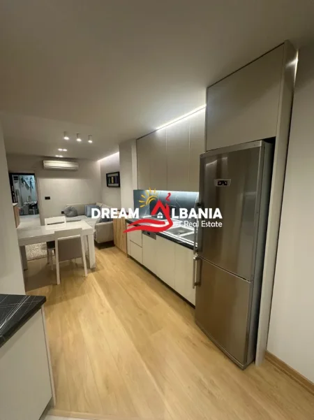 Tirane, jepet me qera apartament 1+1 Kati 5, 78 m² 800 € (Stadiumi Dinamo)