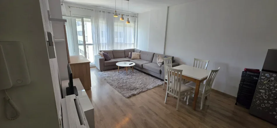 Tirane, jepet me qera apartament 1+1 Kati 3, 65 m² 550 € (Don bosko)